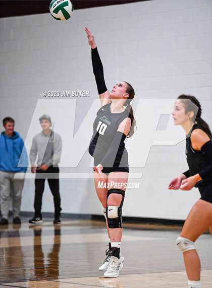 Thumbnail 3 in Franklin vs Little River Academy (UIL 3A Region III Bi-District Playoff) photogallery.
