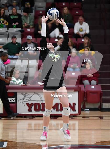 Thumbnail 3 in Franklin vs Little River Academy (UIL 3A Region III Bi-District Playoff) photogallery.