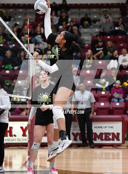 Thumbnail 2 in Franklin vs Little River Academy (UIL 3A Region III Bi-District Playoff) photogallery.
