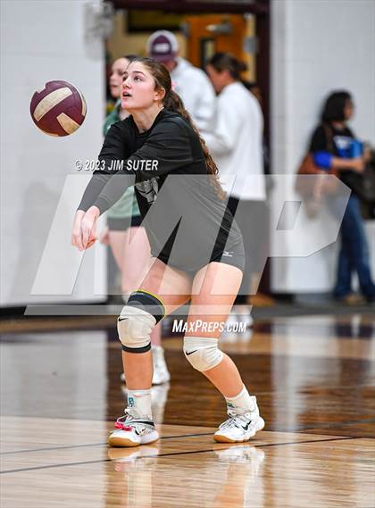 Thumbnail 3 in Franklin vs Little River Academy (UIL 3A Region III Bi-District Playoff) photogallery.