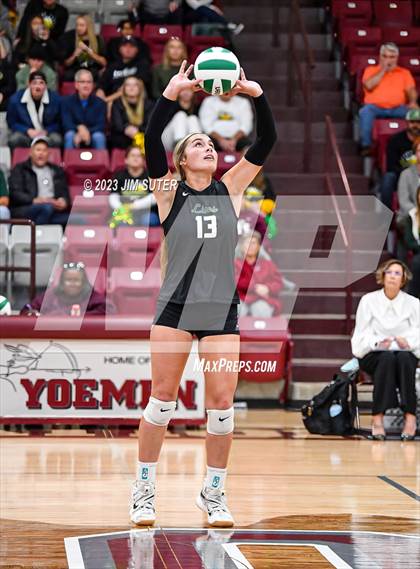 Thumbnail 2 in Franklin vs Little River Academy (UIL 3A Region III Bi-District Playoff) photogallery.