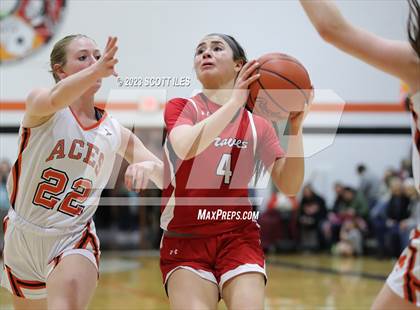 Thumbnail 1 in Logan Elm @ Amanda-Clearcreek photogallery.