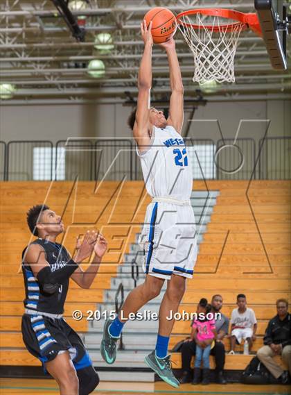 Thumbnail 1 in Hebron vs Westside (McDonald's Texas Invitational) photogallery.