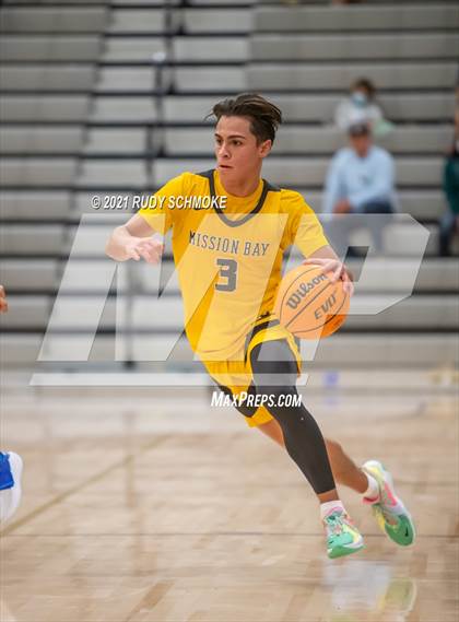Thumbnail 3 in Curtis @ Mission Bay(Torrey Pines Holiday Classic) photogallery.