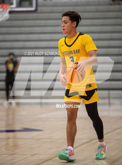 Thumbnail 3 in Curtis @ Mission Bay(Torrey Pines Holiday Classic) photogallery.
