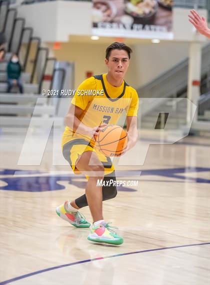 Thumbnail 3 in Curtis @ Mission Bay(Torrey Pines Holiday Classic) photogallery.
