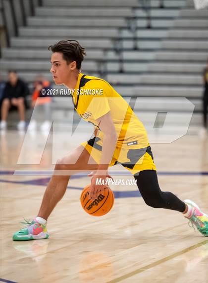 Thumbnail 3 in Curtis @ Mission Bay(Torrey Pines Holiday Classic) photogallery.