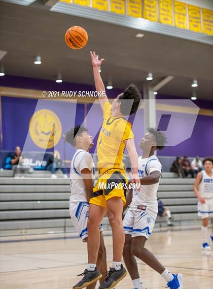Thumbnail 2 in Curtis @ Mission Bay(Torrey Pines Holiday Classic) photogallery.