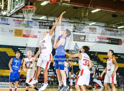 Thumbnail 3 in Village Christian vs. North Hollywood (West Valley Tip-Off) photogallery.
