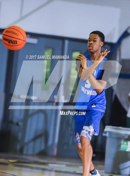 Thumbnail 2 in Village Christian vs. North Hollywood (West Valley Tip-Off) photogallery.