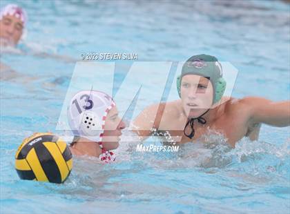 Thumbnail 1 in Helix vs. Martin Luther King (America's Finest City Tournament) photogallery.