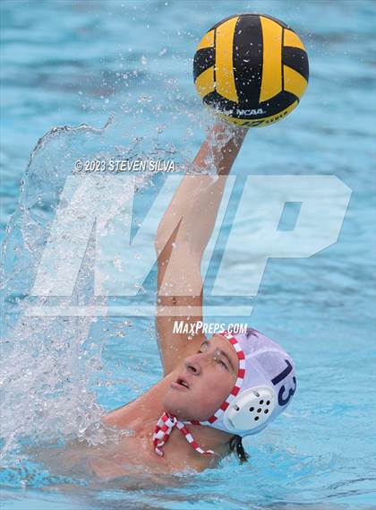 Thumbnail 2 in Helix vs. Martin Luther King (America's Finest City Tournament) photogallery.
