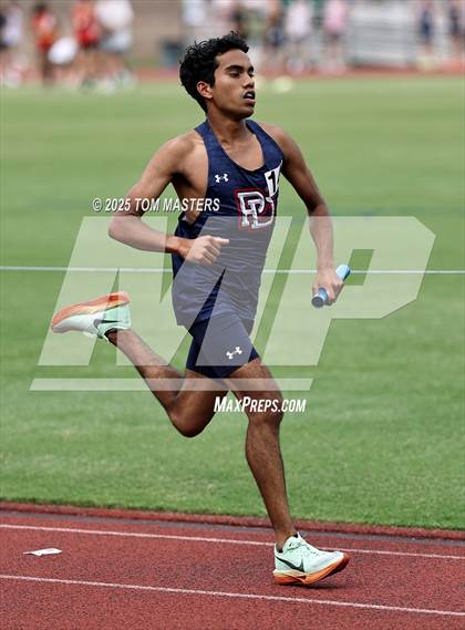 Thumbnail 1 in NCISAA D1 Championship (4x800) photogallery.