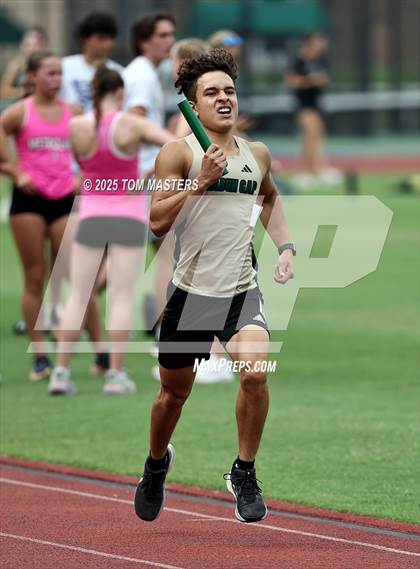 Thumbnail 1 in NCISAA D1 Championship (4x800) photogallery.