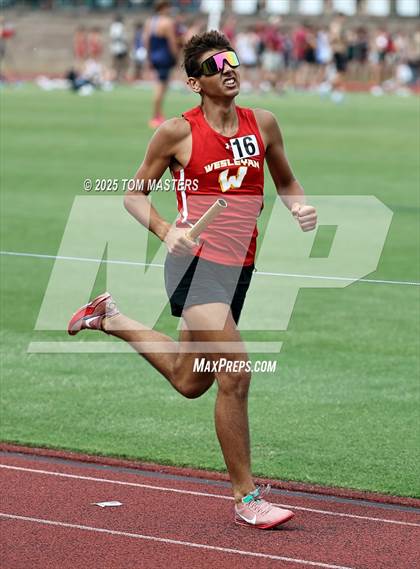 Thumbnail 2 in NCISAA D1 Championship (4x800) photogallery.