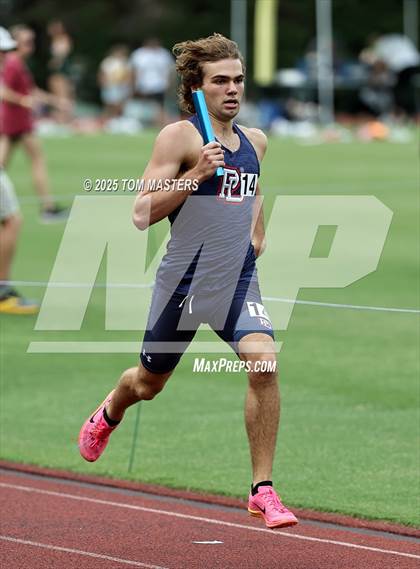 Thumbnail 3 in NCISAA D1 Championship (4x800) photogallery.