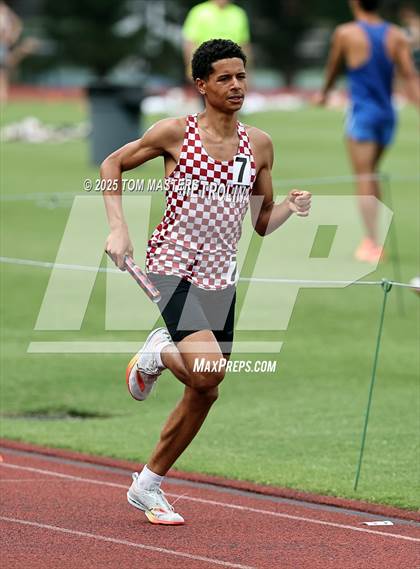 Thumbnail 1 in NCISAA D1 Championship (4x800) photogallery.
