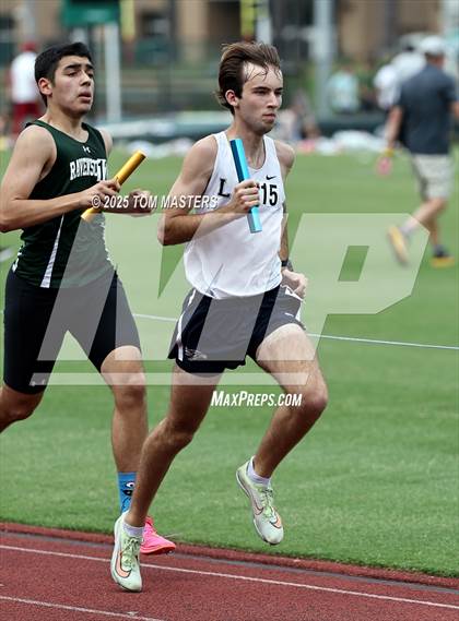Thumbnail 3 in NCISAA D1 Championship (4x800) photogallery.