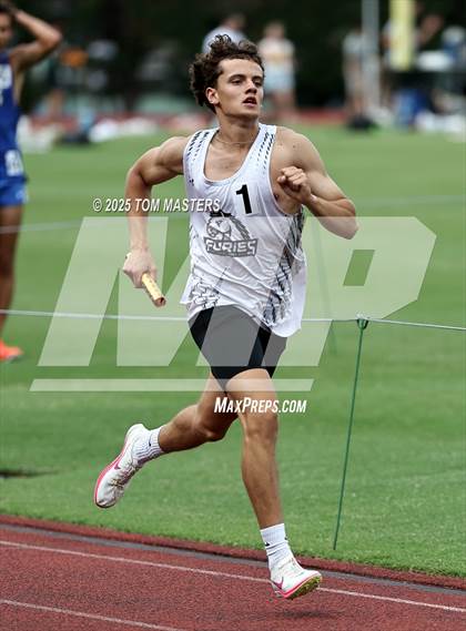 Thumbnail 2 in NCISAA D1 Championship (4x800) photogallery.