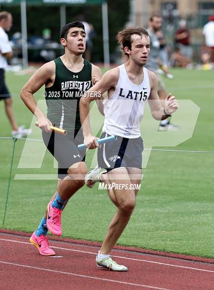 Thumbnail 2 in NCISAA D1 Championship (4x800) photogallery.