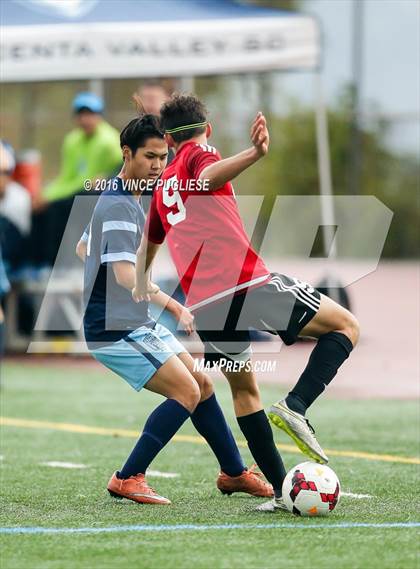 Thumbnail 1 in Burroughs @ Crescenta Valley (CV Winter Classic Final) photogallery.