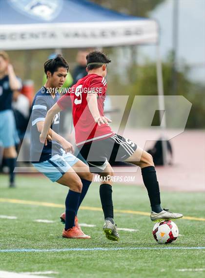 Thumbnail 3 in Burroughs @ Crescenta Valley (CV Winter Classic Final) photogallery.