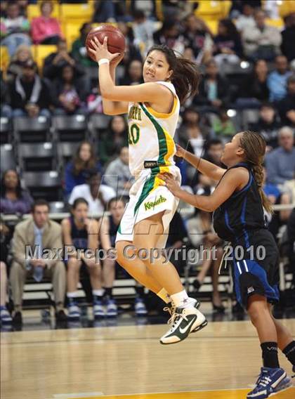 Thumbnail 1 in St. Joseph vs. Windward (CIF SS D4A Final) photogallery.