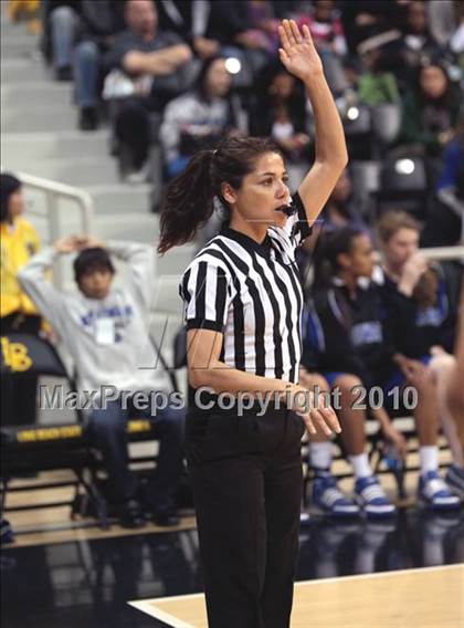 Thumbnail 2 in St. Joseph vs. Windward (CIF SS D4A Final) photogallery.