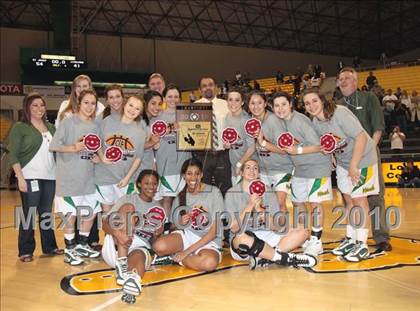 Thumbnail 3 in St. Joseph vs. Windward (CIF SS D4A Final) photogallery.