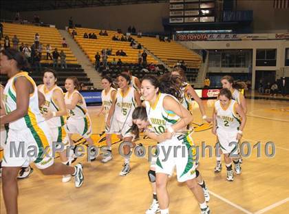 Thumbnail 3 in St. Joseph vs. Windward (CIF SS D4A Final) photogallery.