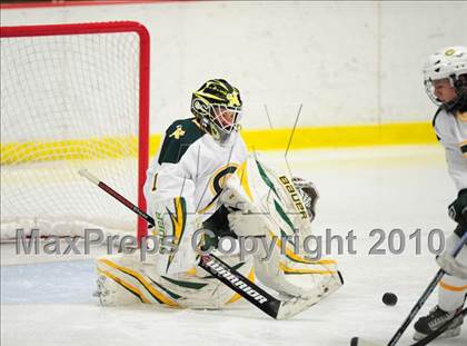 Thumbnail 3 in Notre Dame-West Haven @ Trinity Catholic photogallery.