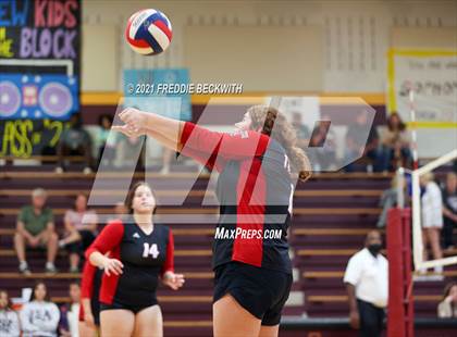 Thumbnail 2 in Trenton @ Collinsville photogallery.