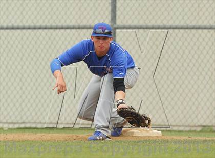 Thumbnail 2 in Westlake vs. Granada Hills (Chatsworth Tournament) photogallery.