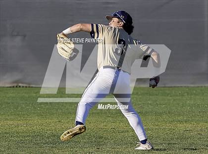 Thumbnail 3 in Willow Canyon vs. Yuma Catholic photogallery.