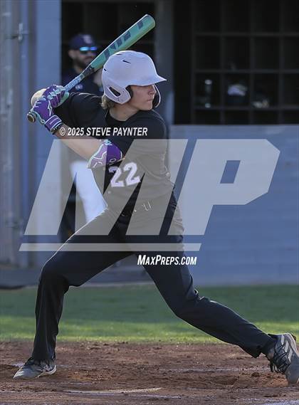 Thumbnail 2 in Willow Canyon vs. Yuma Catholic photogallery.