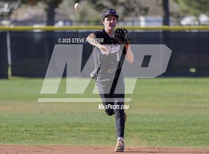 Thumbnail 3 in Willow Canyon vs. Yuma Catholic photogallery.