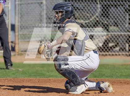 Thumbnail 3 in Willow Canyon vs. Yuma Catholic photogallery.