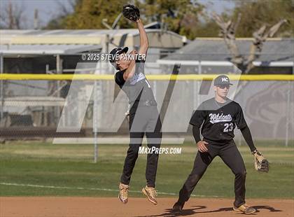 Thumbnail 1 in Willow Canyon vs. Yuma Catholic photogallery.