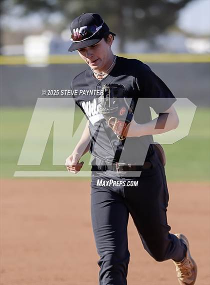 Thumbnail 1 in Willow Canyon vs. Yuma Catholic photogallery.