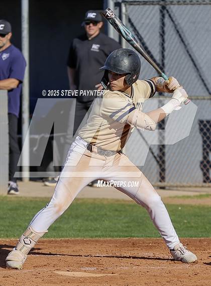 Thumbnail 3 in Willow Canyon vs. Yuma Catholic photogallery.