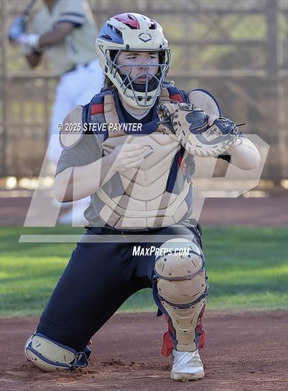 Thumbnail 2 in Willow Canyon vs. Yuma Catholic photogallery.