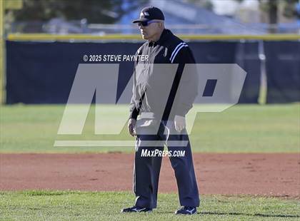 Thumbnail 1 in Willow Canyon vs. Yuma Catholic photogallery.