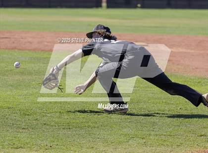 Thumbnail 3 in Willow Canyon vs. Yuma Catholic photogallery.