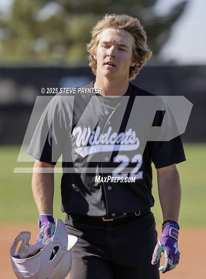 Thumbnail 3 in Willow Canyon vs. Yuma Catholic photogallery.