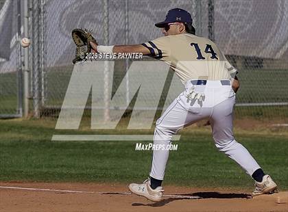 Thumbnail 1 in Willow Canyon vs. Yuma Catholic photogallery.