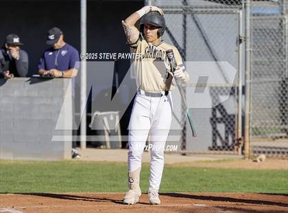 Thumbnail 1 in Willow Canyon vs. Yuma Catholic photogallery.