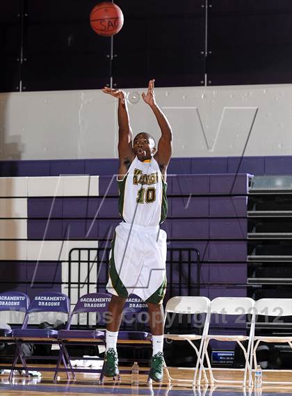 Thumbnail 1 in Chico vs. Kennedy (St. Hope Elite Hoops Classic) photogallery.
