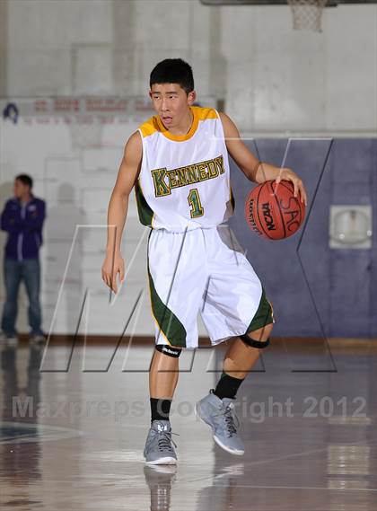 Thumbnail 2 in Chico vs. Kennedy (St. Hope Elite Hoops Classic) photogallery.