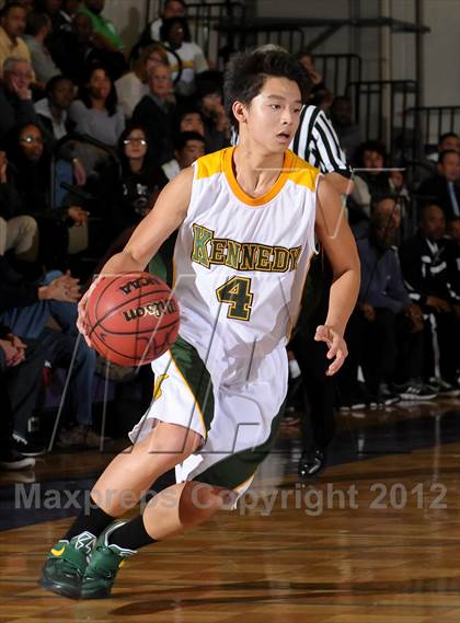 Thumbnail 1 in Chico vs. Kennedy (St. Hope Elite Hoops Classic) photogallery.