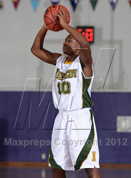 Thumbnail 2 in Chico vs. Kennedy (St. Hope Elite Hoops Classic) photogallery.